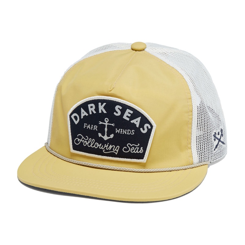 Dark Seas Bingo Hat – Golden/White