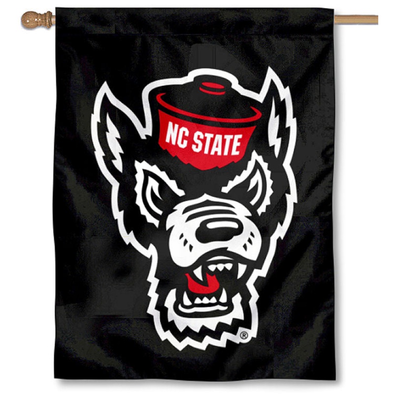 NC State Wolfpack 30×40 Black Wolfhead Banner