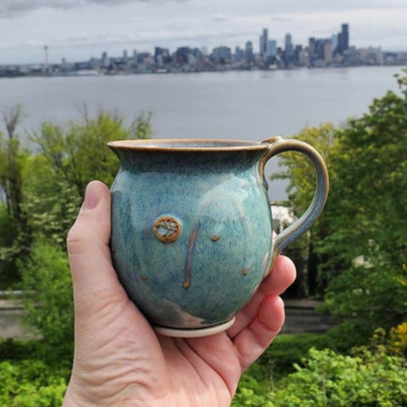 Hand Thrown Herritage Irish Pottery Mug