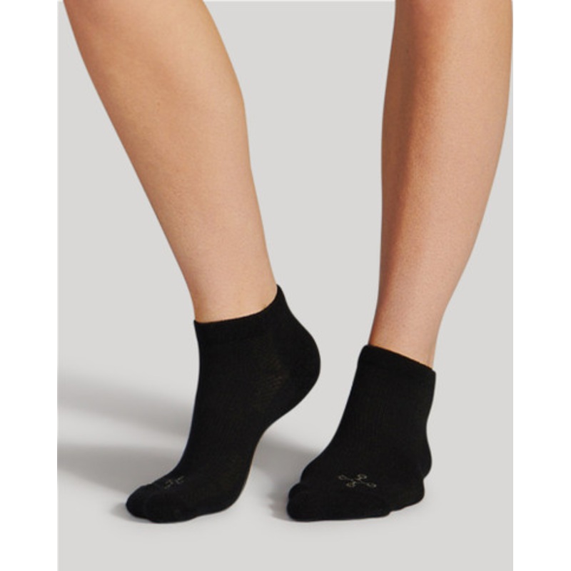ActiveWick Compression Socks | Women’s Ankle
