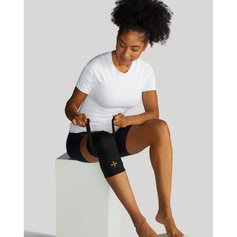 Adjustable Support Compression Knee Sleeve | Women’s