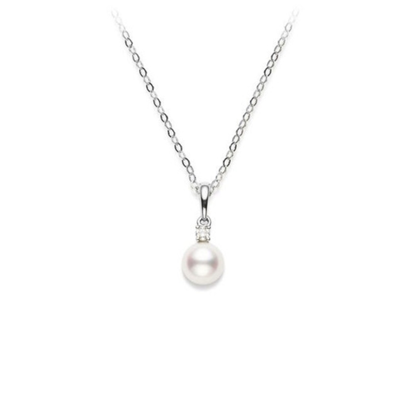 Cultured Pearl and Diamond Pendant [2DCPX0364]