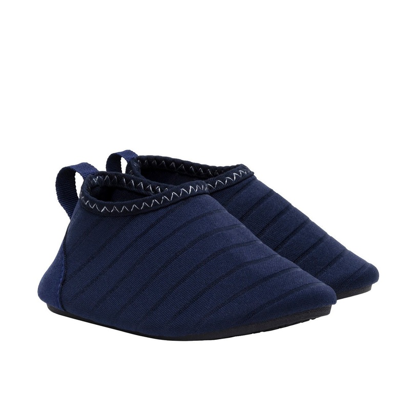 Aquatic Aqua Shoes in Navy