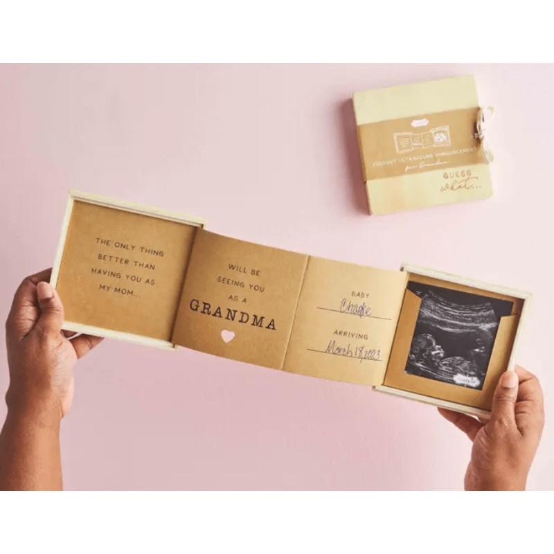 Grandma Foldout Announcement Gift Box