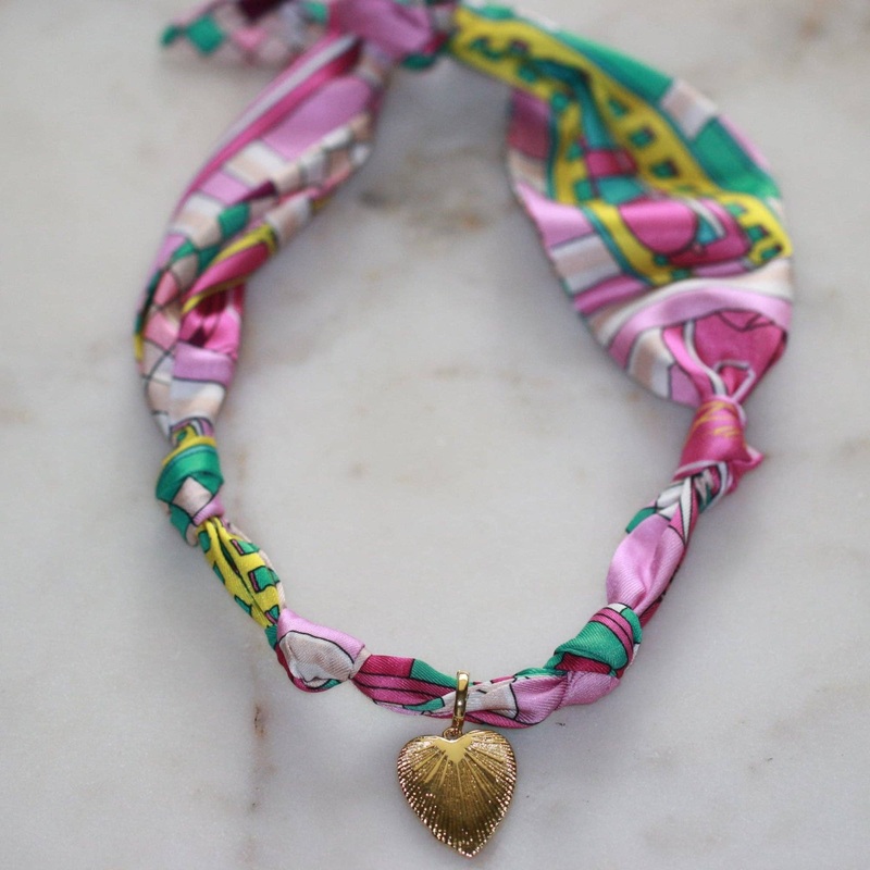 Pretty in Purples Scarf Necklace – Limited Edition