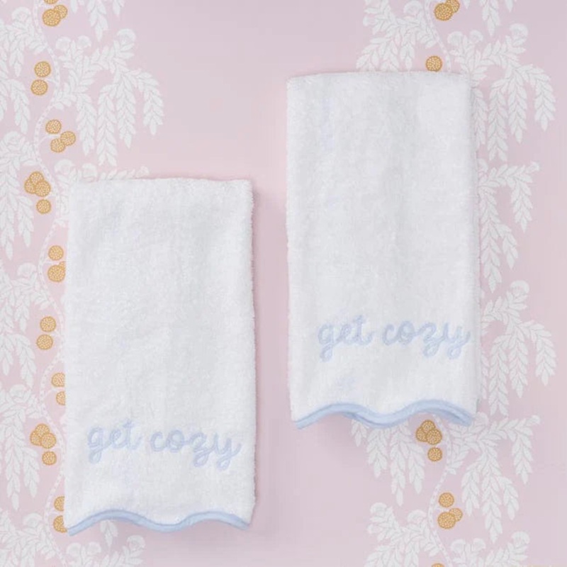 Scallop Hand Towel Set by Weezie