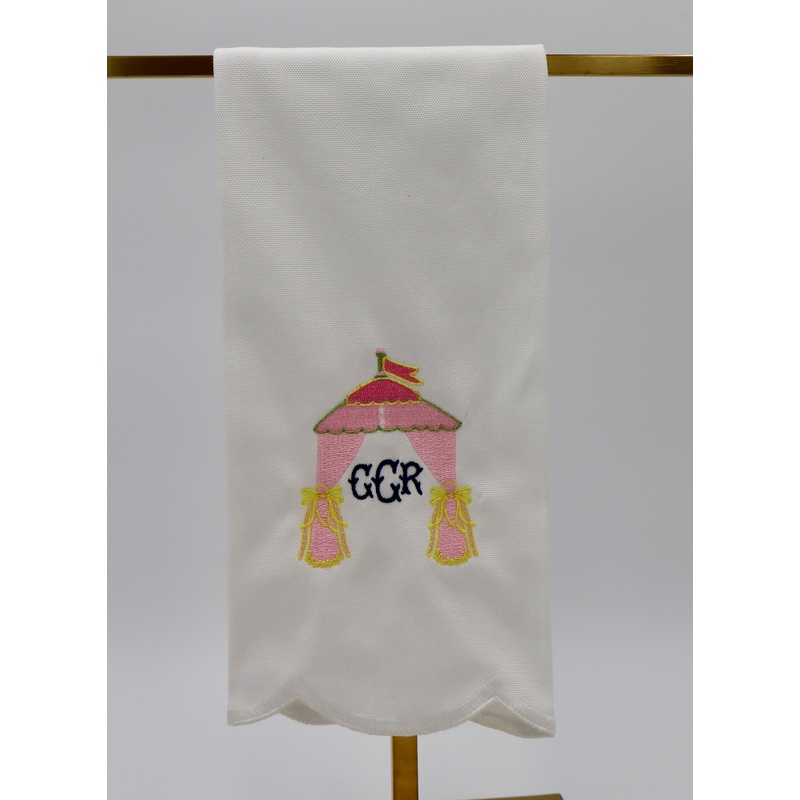 Scallop Bottom Guest Towel