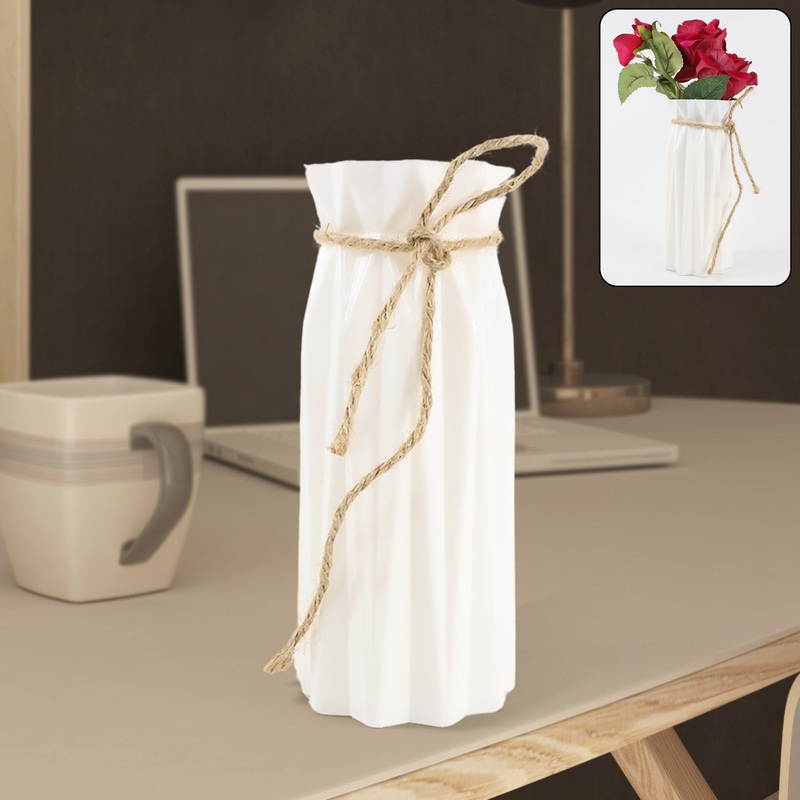 Plastic Vase / Pot – Elegant Design-Ideal Gift for Friends and Family (1 Pc)