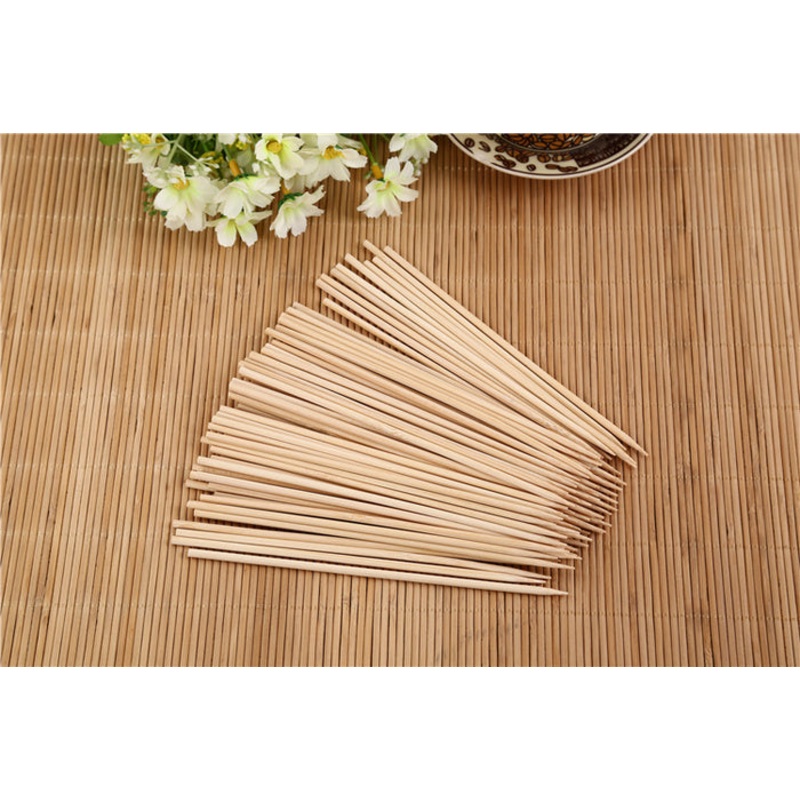 Natural Bamboo Wooden Skewers / BBQ Sticks for Barbeque and Grilling