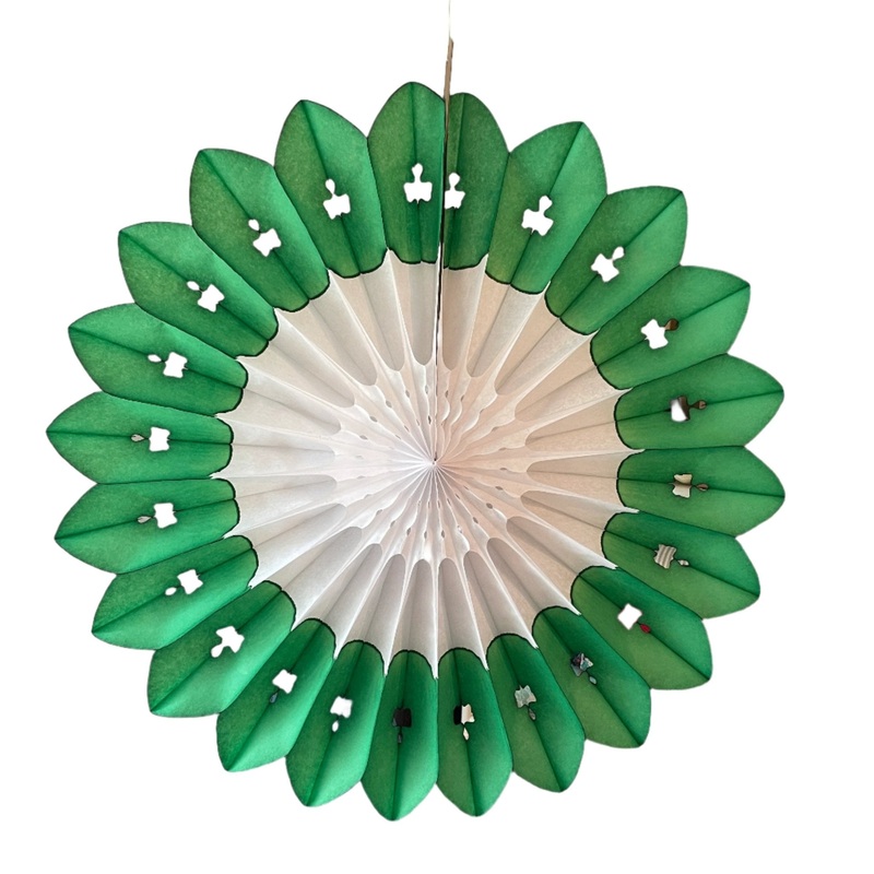 27 Inch Shamrock Fan Burst