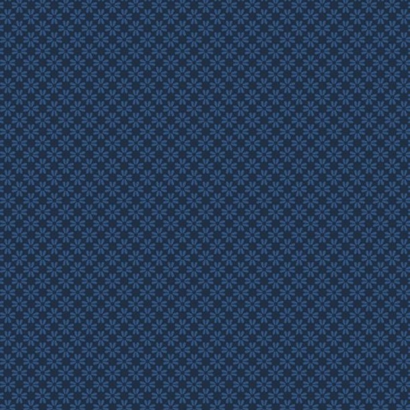 Essentials in The Navy / Daisy Eights / Navy