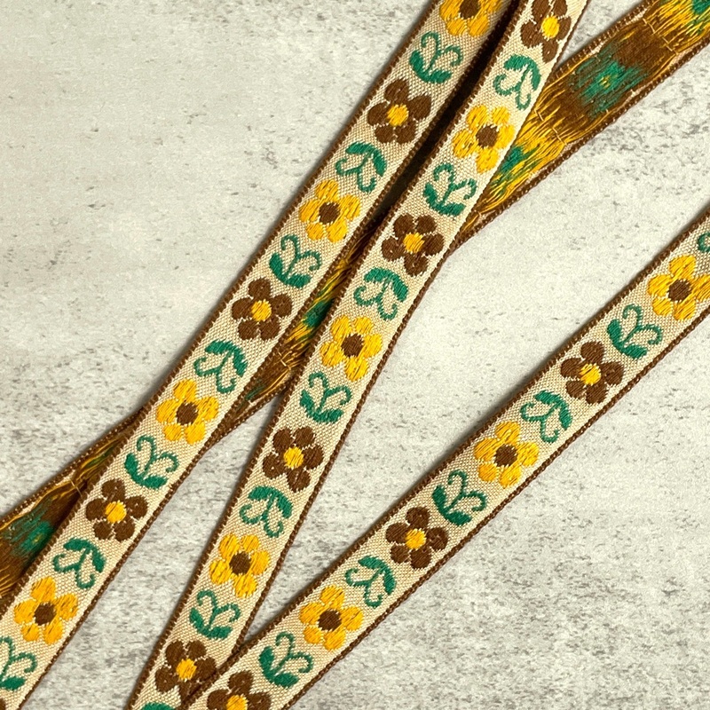 Vintage Retro Daisy Jacquard Ribbon